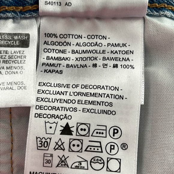 Levi’s 501 High Waist Shorts - Picture 12 of 13